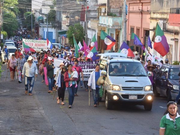 Campesinos se movilizan para presionar por la sanción de transferencias