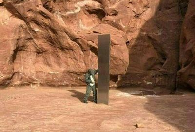 Misterioso “obelisco” descubierto en desierto de EEUU dispara teorías - Mundo - ABC Color