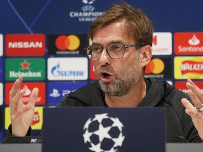 Klopp cuestiona los límites de aficionados en la Premier League