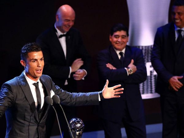 Cristiano se despide de Diego: "Un mago sin igual"