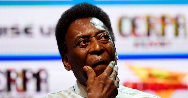 Pelé despide a Maradona: ‘Un día jugaremos juntos en el cielo, amigo’ - C9N