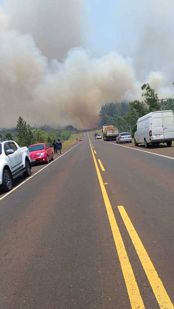 Itapúa: Evacuan a familias a raíz de incendio de gran magnitud » Ñanduti