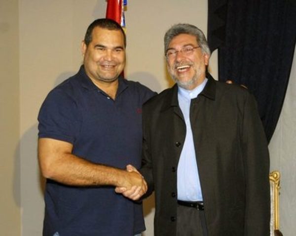 Chilavert troza a Fernando Lugo por “pésame” a Maradona: “Traidor del pueblo, nde inútil”