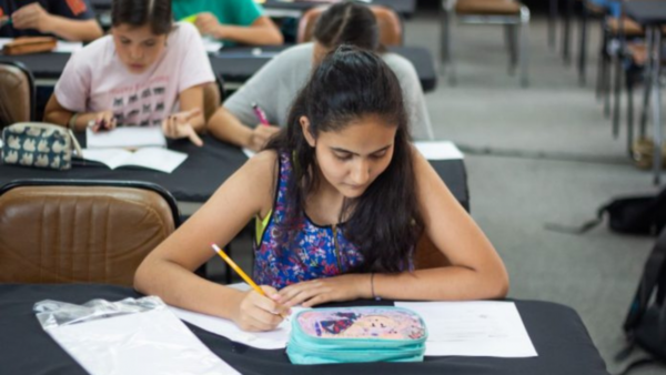 Binacional apoya participación de más jóvenes en las olimpiadas de Matemática