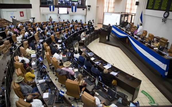Parlamento aprueba presupuesto de Nicaragua para el 2021 con déficit - MarketData