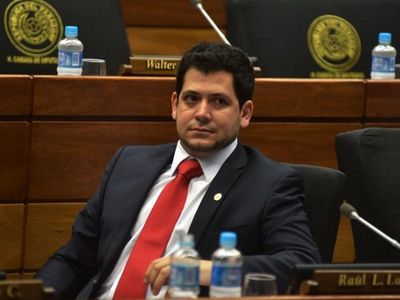 Opositores apoyan interpelación pero critican contradicción de colorados