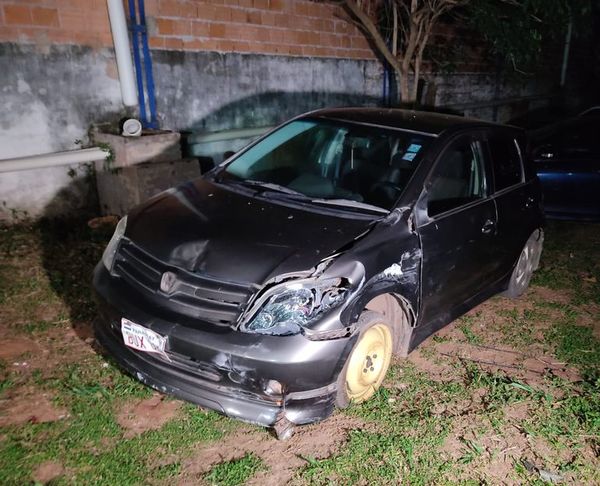 Una mujer falleció tras choque entre moto y vehículo  - Nacionales - ABC Color