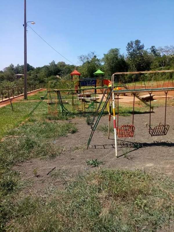 Parque con millonaria inversión en ruinas a un año de su inauguración