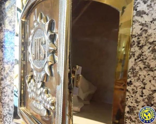 Profanan una capilla en Luque •