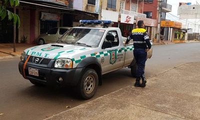 Automovilista roba cepo para no pagar multa