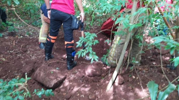 HOY / Hallan cuatro cadáveres enterrados en Pedro Juan