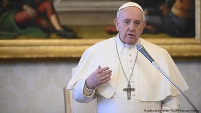 El Papa advierte del peligro de convertir a la Iglesia en partido político, empresa u organización humanitaria | OnLivePy