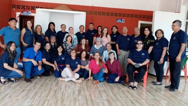 DOCENTES CELEBRAN 30 AÑOS DE FORMACIÓN PROFESIONAL