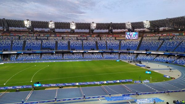 El estadio del Nápoles llevará el nombre de Maradona