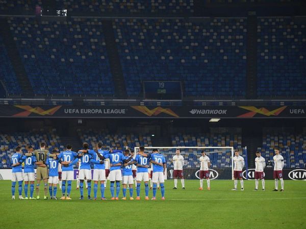 Tremendo homenaje del Napoli a Maradona