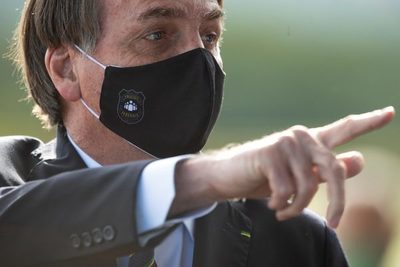 Un error expuso los datos de Bolsonaro y otros 16 millones de pacientes con covid - MarketData