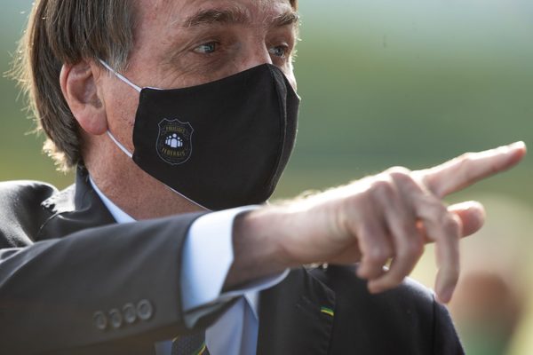 Un error expuso los datos de Bolsonaro y otros 16 millones de pacientes con covid - MarketData