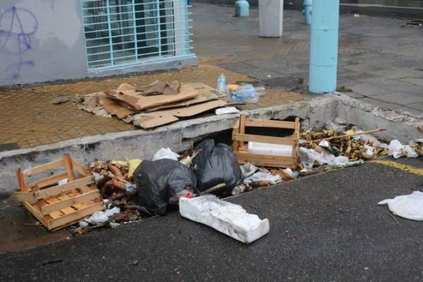 Campesinos abandonan Asunción, dejando a su paso basura y descontento ciudadano