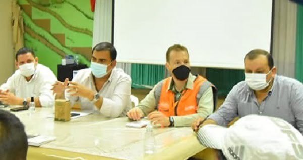 Caazapá: Autoridades se reúnen con líderes campesinos - Noticiero Paraguay