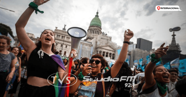 Gobierno argentino propone permitir el aborto hasta la semana 14 de gestación