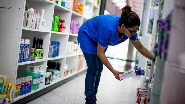 Automedicarse y cumplir tratamientos a medias pueden provocar resistencia al antibiótico