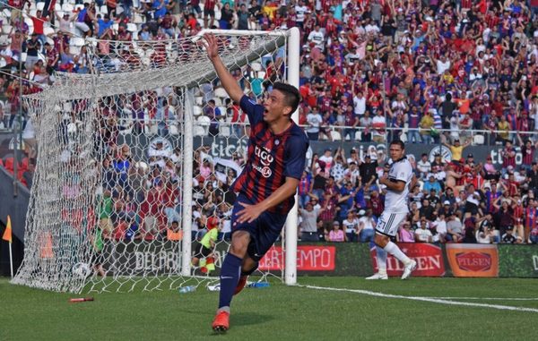 En 2018, Fernando Ovelar hacía historia en el Súper Clásico | OnLivePy