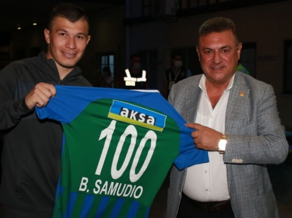 SAMUDIO ALCANZÓ 100 PARTIDOS CON EL RIZESPOR