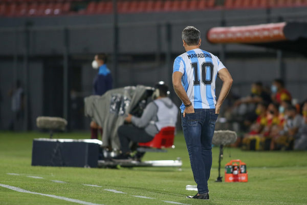Renato Gaucho dirige al Gremio con la 10 de Maradona | OnLivePy