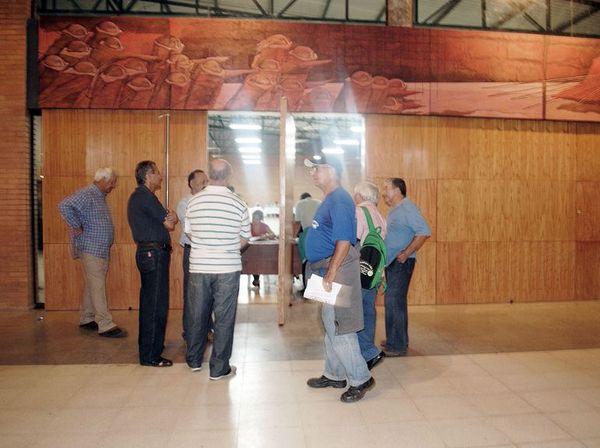 Denuncian atropello en Cootrapar, que tiene un proceso de liquidación - Nacionales - ABC Color