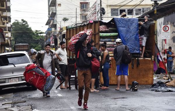 Senado ratifica deuda para repartija  de  US$ 17 millones a los  piqueteros - Nacionales - ABC Color