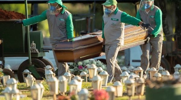 Brasil supera los 6,2 millones de casos y 171.000 muertes por COVID-19