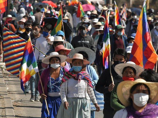 Dictan prisión para el comandante de las FFAA acusado de asesinato durante las manifestaciones de 2019 en Bolivia » Ñanduti