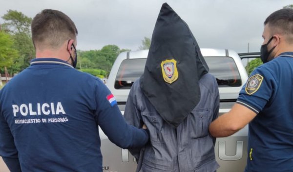Crónica / Detienen a presunto extorsionador de familia Denis