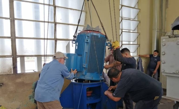 HOY / Cambian electrobombas en la Planta de Viñas Cué tras 38 años de uso