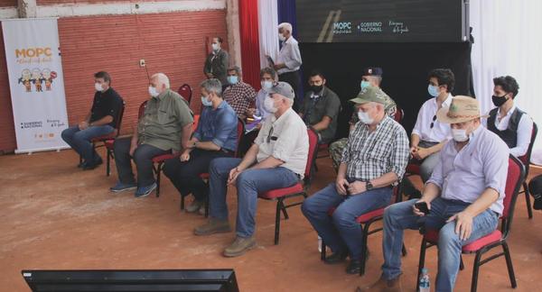 Productores de Itapúa suman nueva conexión asfáltica en el tramo Natalio- Puerto Paloma - El Trueno