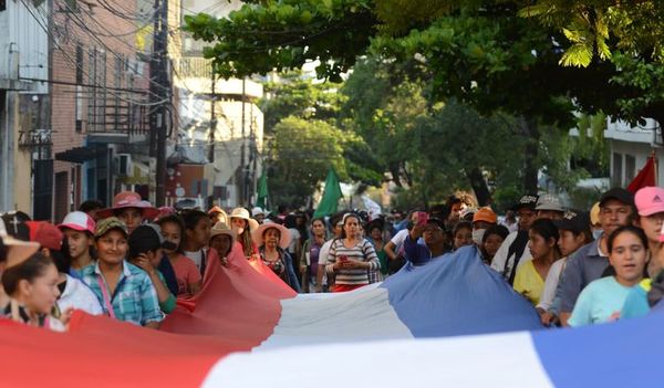 Se concretó la repartija de fondos para los campesinos piqueteros - Nacionales - ABC Color