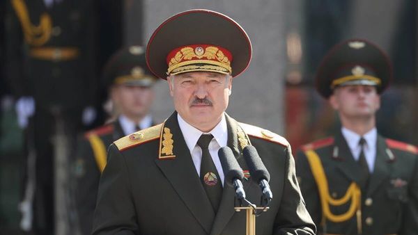 Lukashenko afirma que dejará la presidencia tras aprobarse las reformas constitucionales