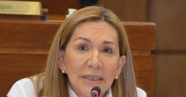 La Nación / Zulma Gómez lamenta el “vaciamiento descarado” del PLRA por parte de Alegre