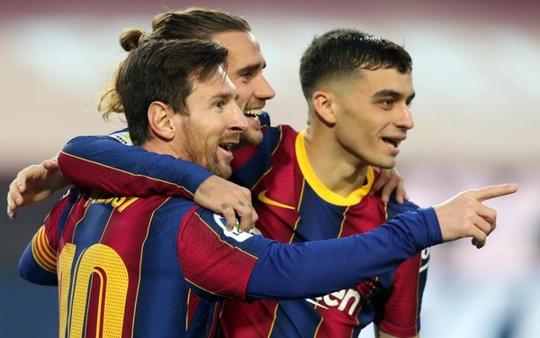 El Barcelona y los jugadores acuerdan millonaria rebaja salarial