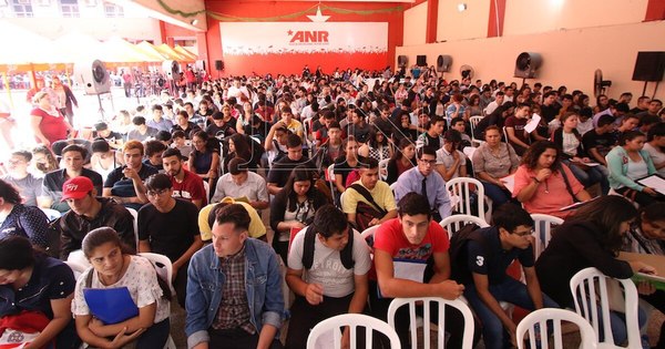 La Nación / Ferias de empleo presenciales vuelven de la mano de la ANR
