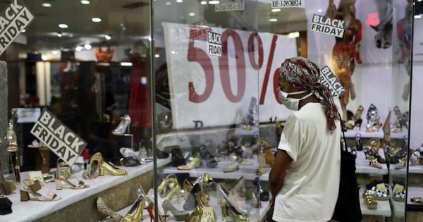 La Nación / Black Friday: dónde se originó, por qué se llama así y cuál es su significado