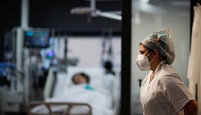HOY / Récord de contagios diarios y casos activos de COVID-19 en Uruguay