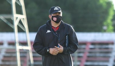 Torres, duro contra el arbitraje: 'Matan el sacrificio de mucha gente'