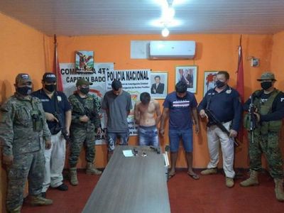 Cuatro personas aprehendidas tras enfrentamiento con la Policía Nacional