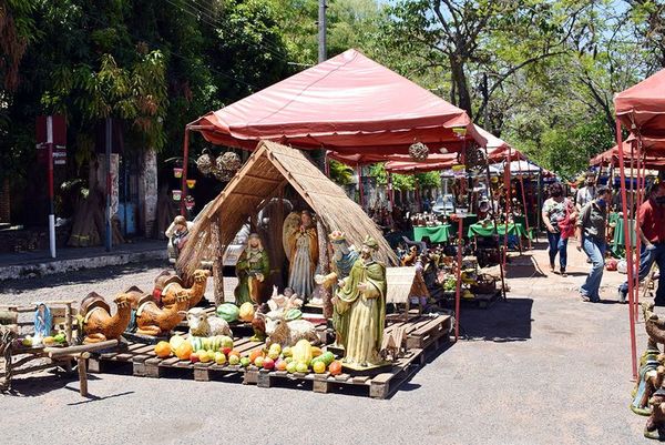 “Expo Pesebre de Areguá” invita a visitantes a colaborar con la economía de la zona - Nacionales - ABC Color