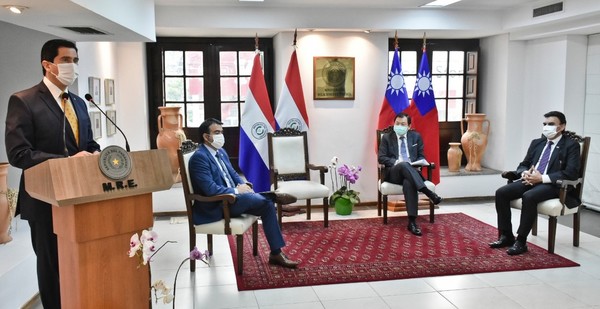 Gobierno recibe último desembolso de Taiwán para primera fase del proyecto “Che Tapỹi” | .::Agencia IP::.