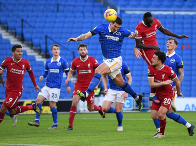 Brighton le arrebata el triunfo al Liverpool sobre el final