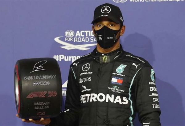 Hamilton firma la pole position del GP de Baréin