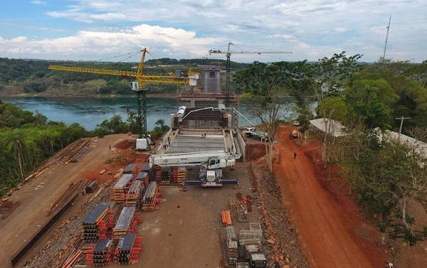 Abdo y Bolsonaro verificarán obras del segundo puente sobre el Paraná el próximo martes