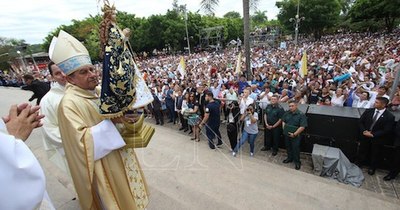 La Nación / Milagros de la Virgen: Gloria, una mujer que superó todo tipo de calamidades